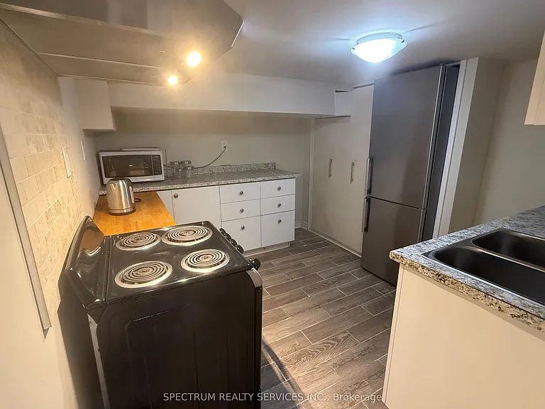54 Delemere Ave #LOWER LEVEL — Photo 8