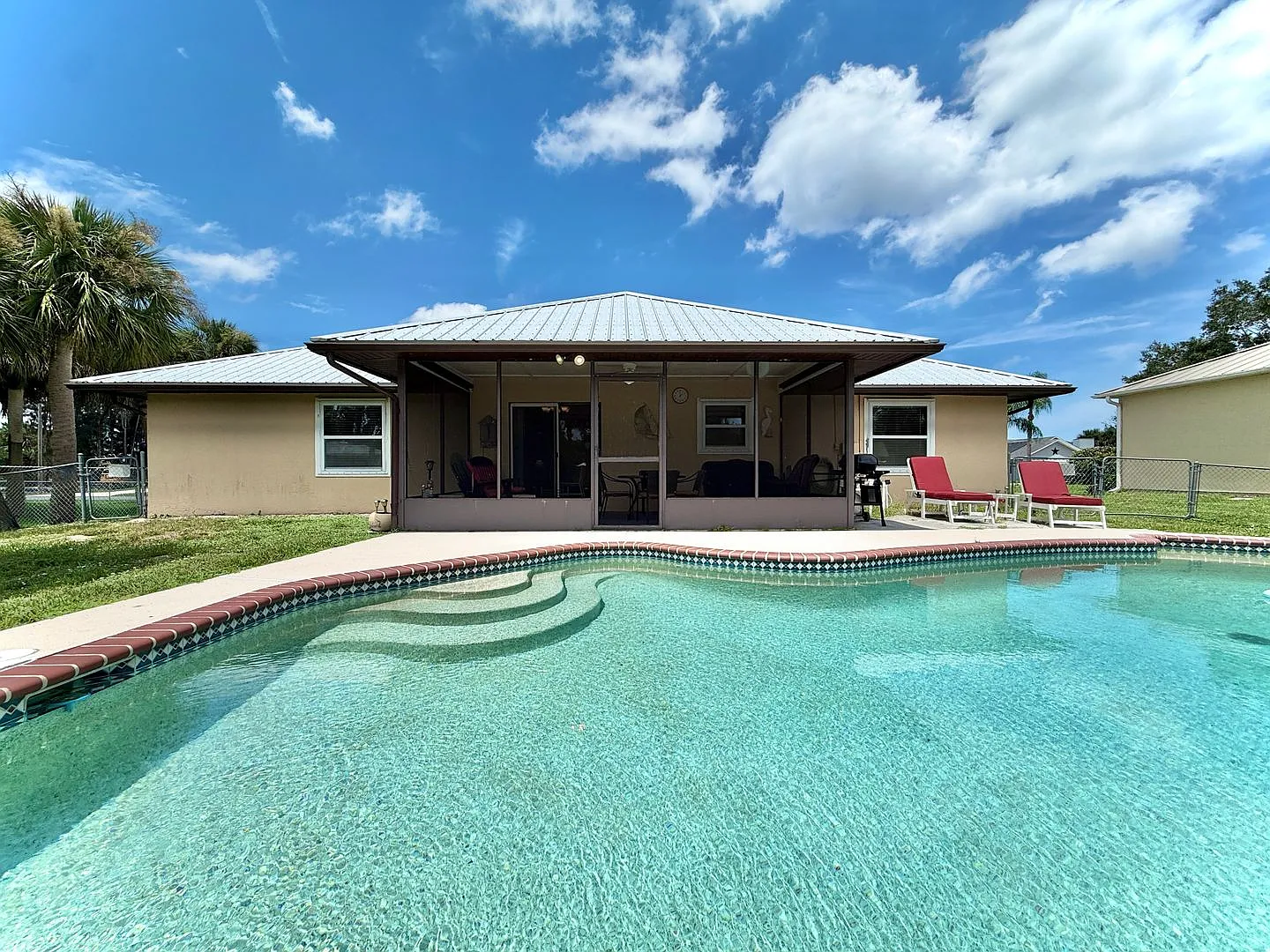 Available monthly Rental 2026 in heart of Sebastian — Photo 4