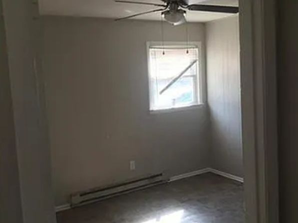 1945 Tucker St #4, Hickory, NC 28601