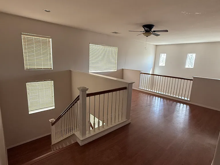 3045 W Newgrove St — Photo 11