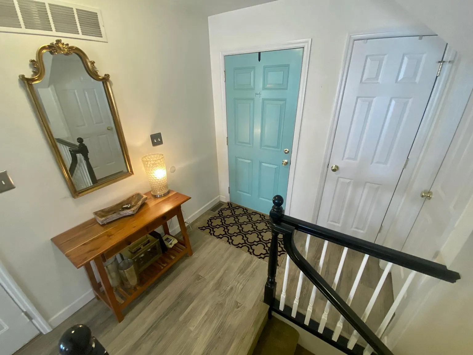 2 bed, 2.5 bath, 1399 sqft, $1,875 — Photo 2