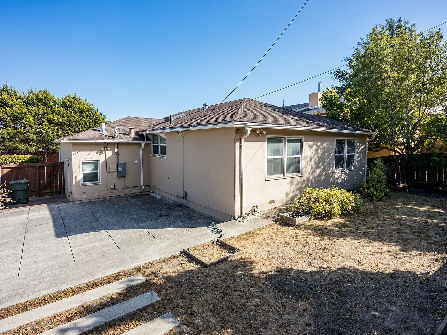 166 Hazelwood Drive - 1 — Photo 3