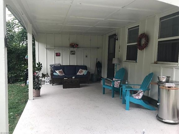 2nd image of 202 E High St