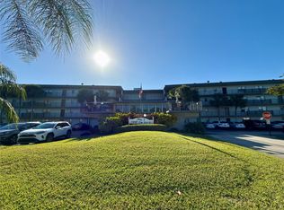 9440 SW 8th St APT 208, Boca Raton, FL 33428