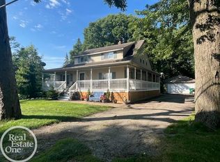 33850 Schneider Rd, Chesterfield, MI 48047