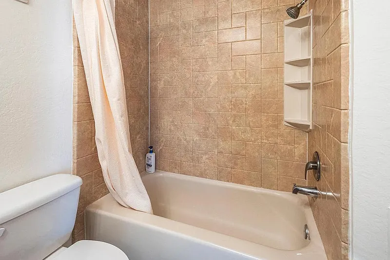 1 bed, 1.0 bath, 811 sqft, $2,750 — Photo 2