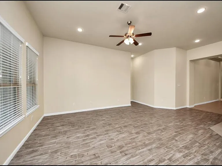 18923 Pine Harvest Ln — Photo 23