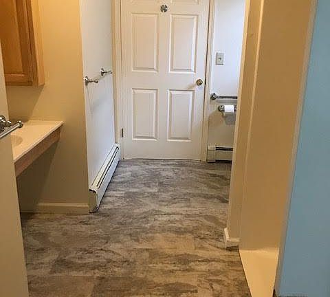4th image of 10 Voorheesville Ave #1