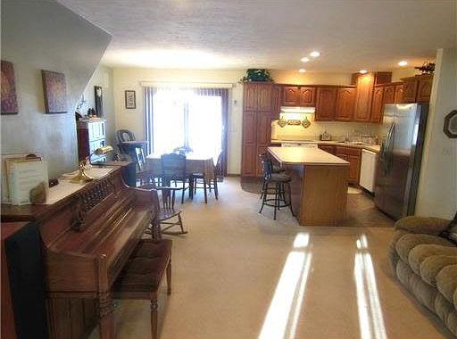 3rd image of 51487 Green Hill Dr