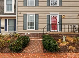 37 Parliament Ct, Baltimore, MD 21212