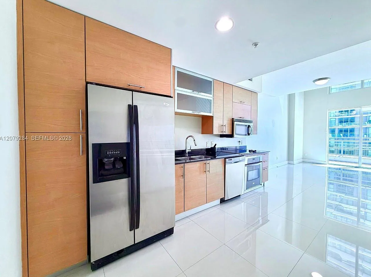 Infinity At Brickell Cond — Photo 2