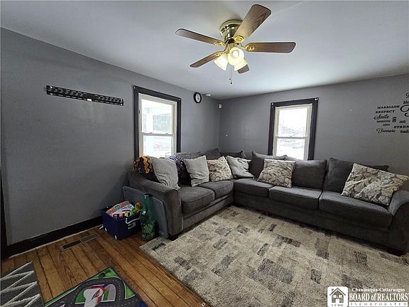 5th image of 280 Seaward Ave