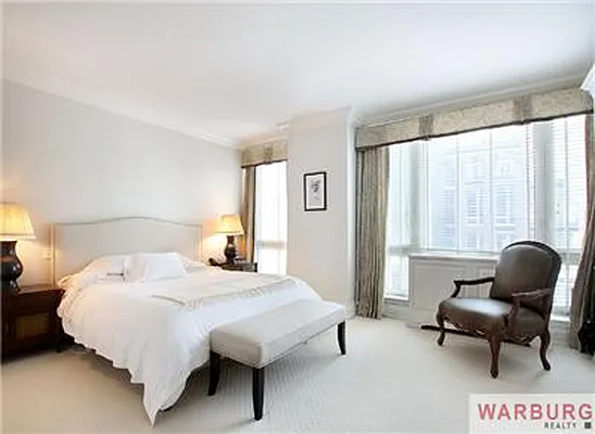 Sold by Warburg | media 13
