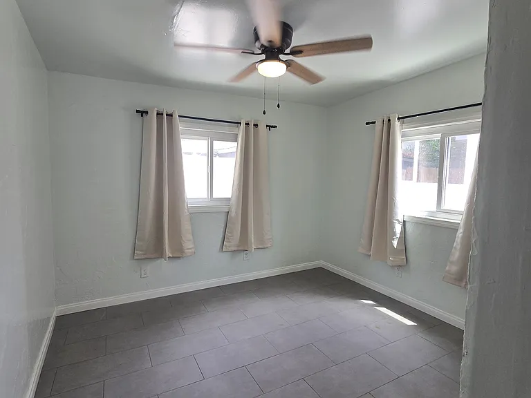 335 E Arbor St — Photo 10