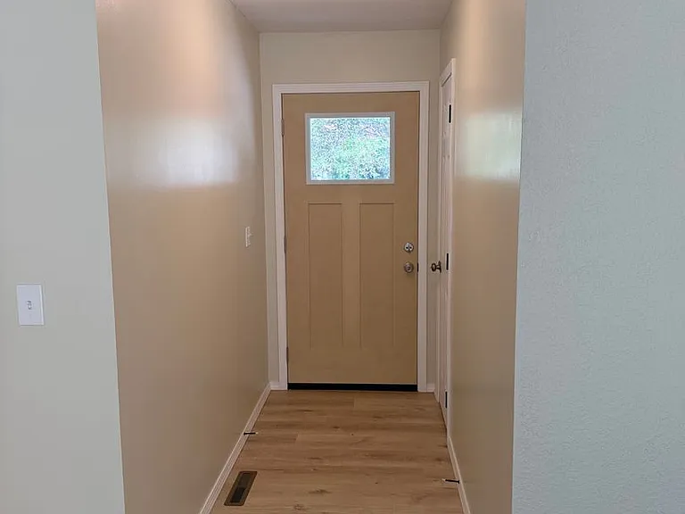 5842 S Buttercup Ln — Photo 2