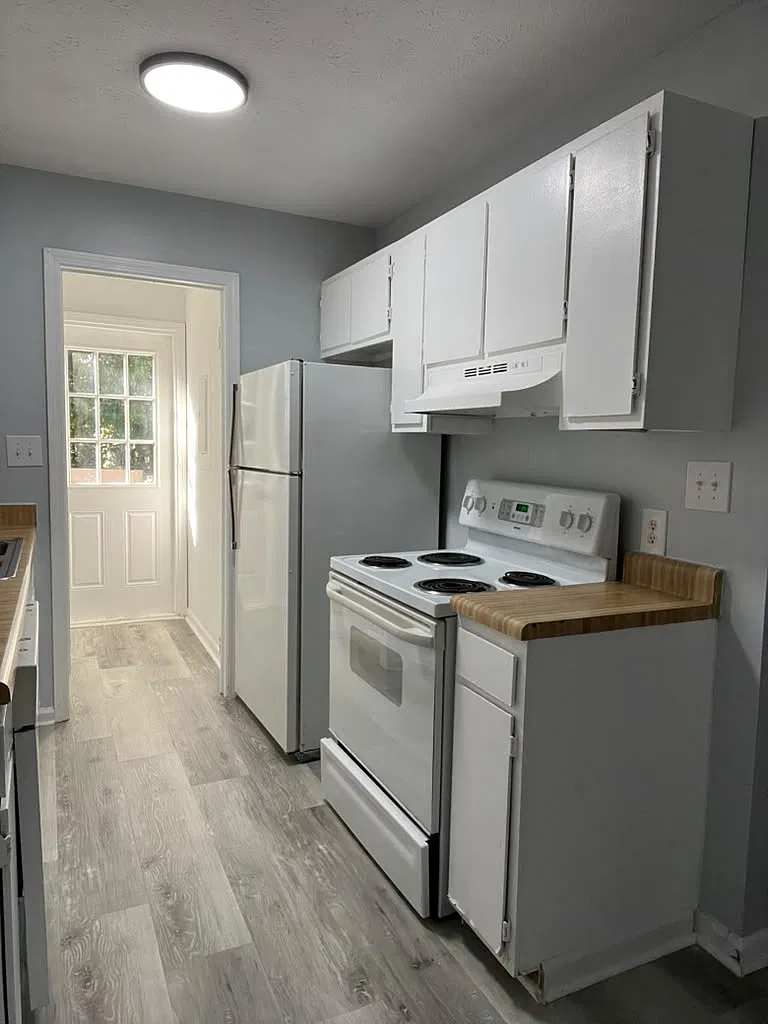 2 bed, $1,350 — Photo 3