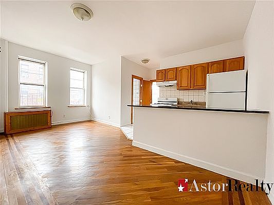 1st image of 3607 32nd St APT 2F