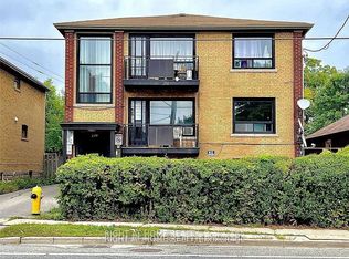 139 Royal York Rd #3, Toronto, ON M8V 2T9