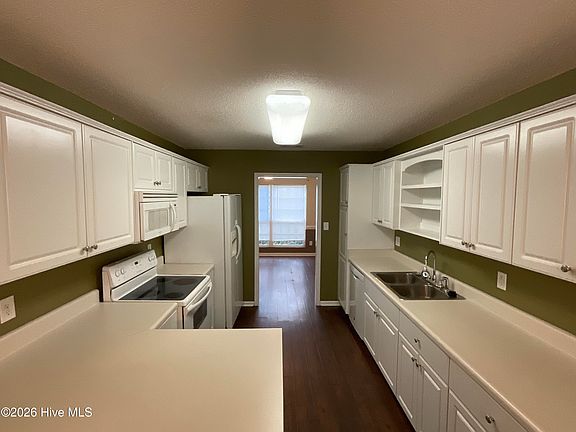 5th image of 567 Cranberry Circle