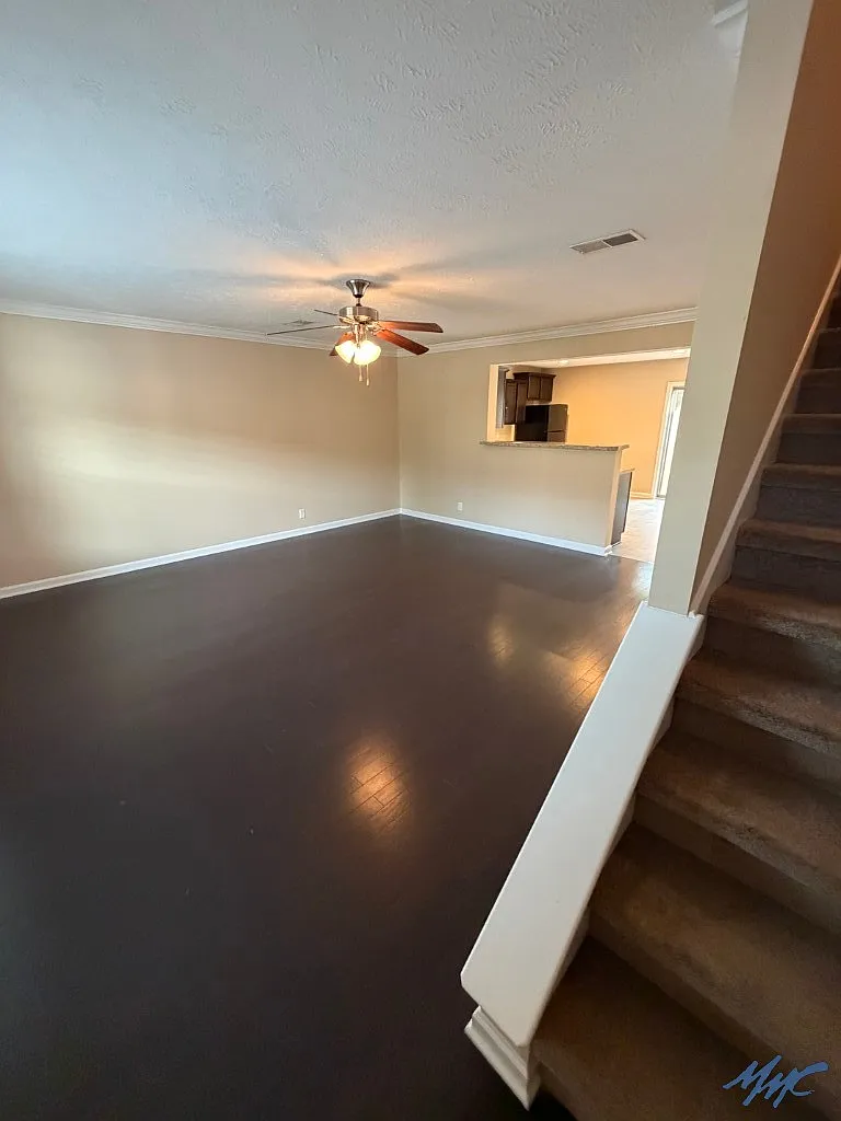 2 bed, 2.5 bath, 1280 sqft, $1,625 — Photo 2