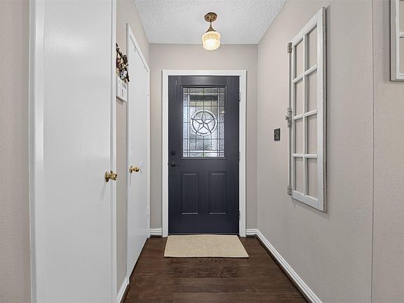 5th image of 21114 Western Valley Dr