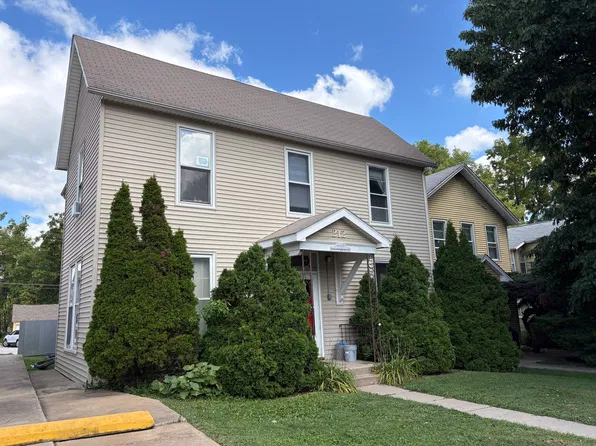 212 E Bloomington St, Iowa City, IA