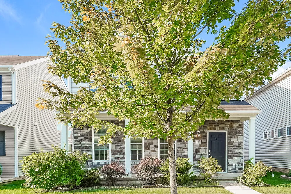 3 bed, 2.5 bath, 1888 sqft, $2,645 — Photo 4