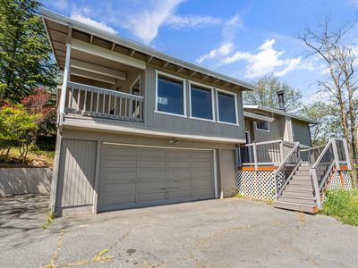 1704 NW Sunview Pl, Grants Pass, OR, 97526