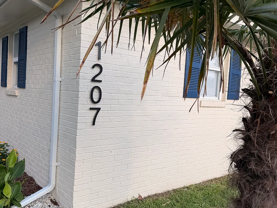 1207 Cypress Ave #1