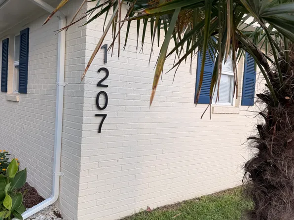 1207 Cypress Ave, Virginia Beach, VA