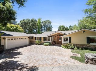 204 Hall Dr, Orinda, CA 94563