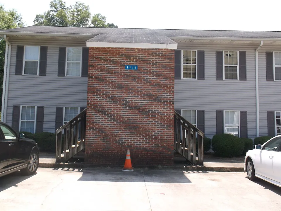 1111 Anderson St