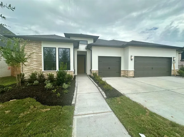925 Groundwater Way, Friendswood, TX 77546