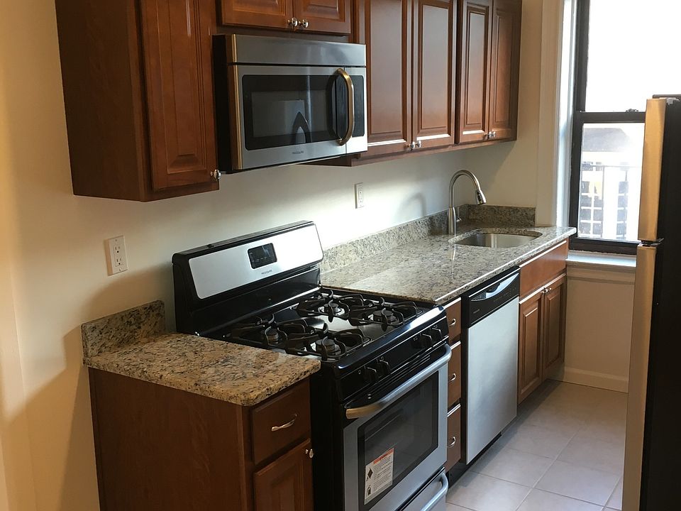 1st image of 2908 31st Ave #B3