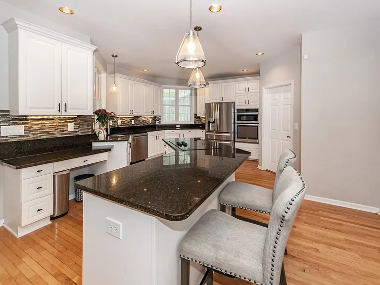 2105 Williams Veneer Ct — Photo 21