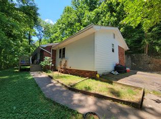 104 Forest Oak Rd, Franklin, NC 28734