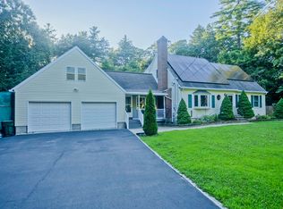 51 Old Stagecoach Rd, Granby, CT 06035