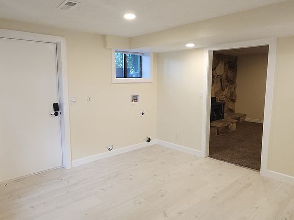 4th image of 2779 Summerwood Dr