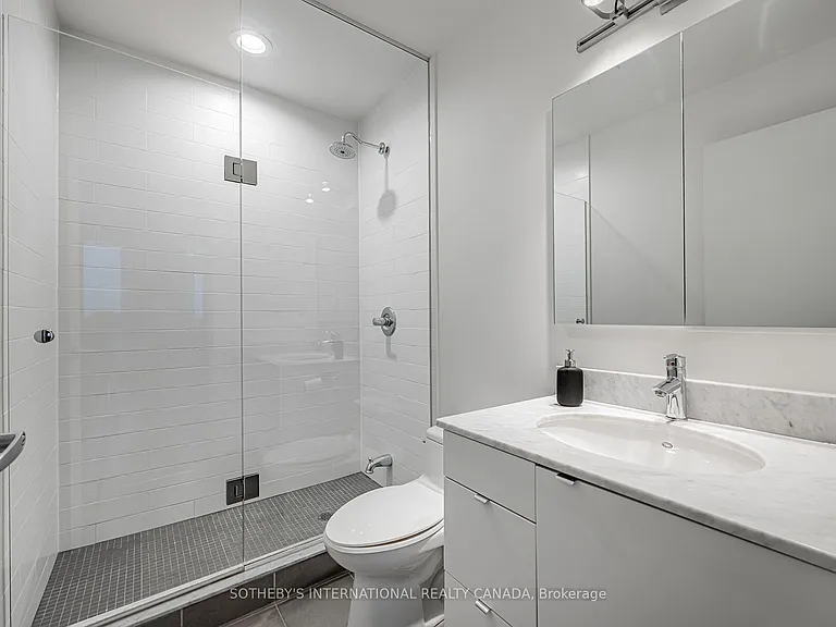 33 Lombard St #4301 — Photo 24