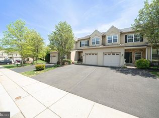 54 Arbor Cir, Colmar, PA 18915