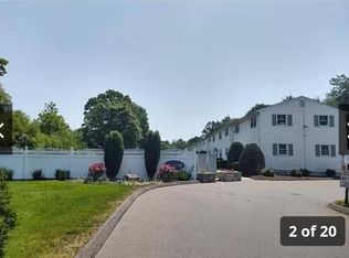 144 E Main St APT 3D, Clinton, CT 06413