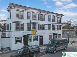 147 N 9th St APT 204, Stroudsburg, PA