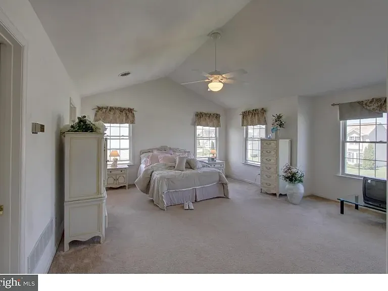 72 Point Landing Ln — Photo 4