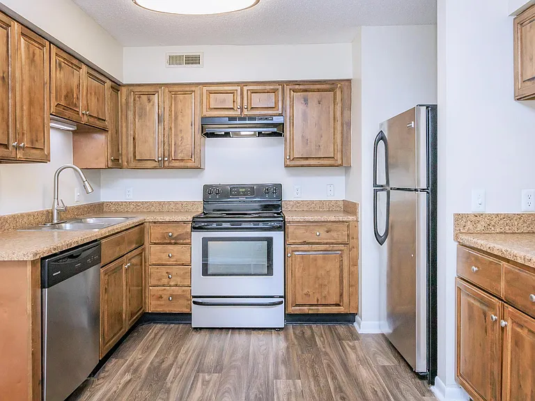 Laurel Ridge Apartments — Photo 54