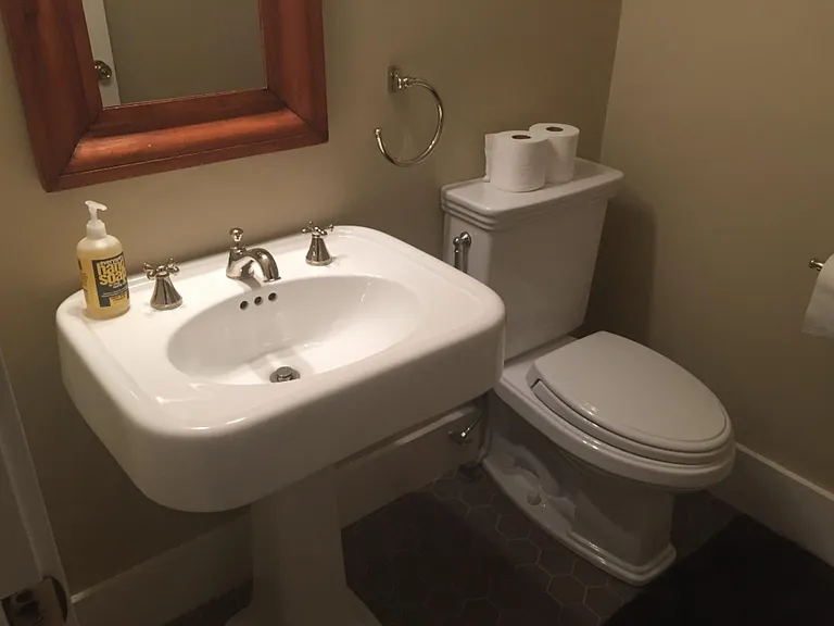 4536 N Kerby Ave — Photo 14