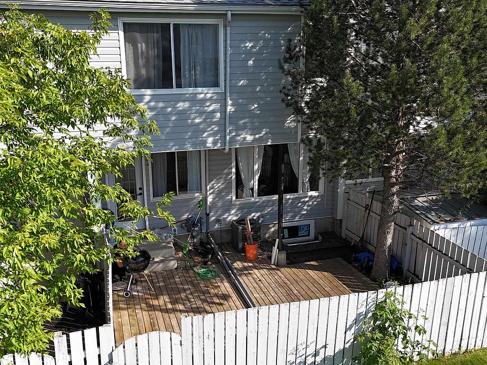 1st image of 71 Amberly Ct NW