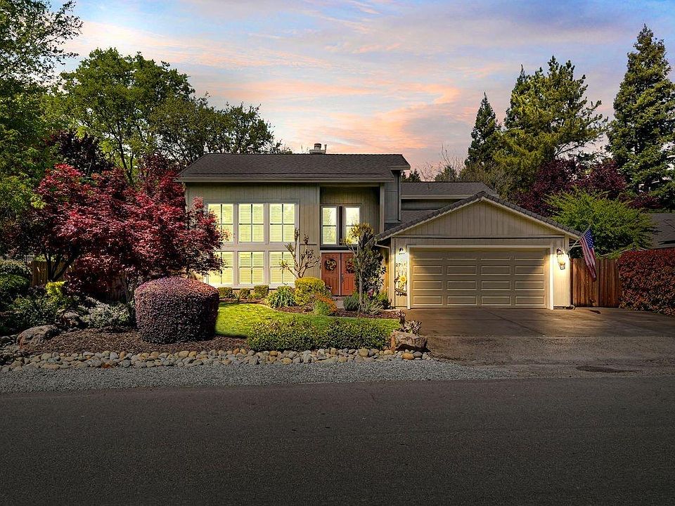 1st image of 2714 Hillcrest Dr