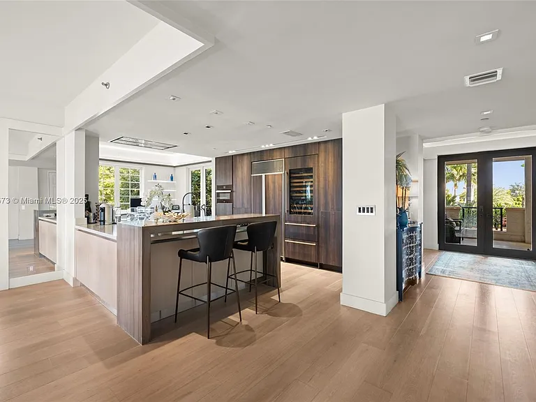 4924 Fisher Island Dr #4924 — Photo 15