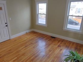 162 Ingleside Ave