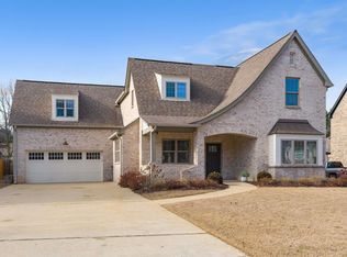 7986 Knoll Ln, Trussville, AL 35173